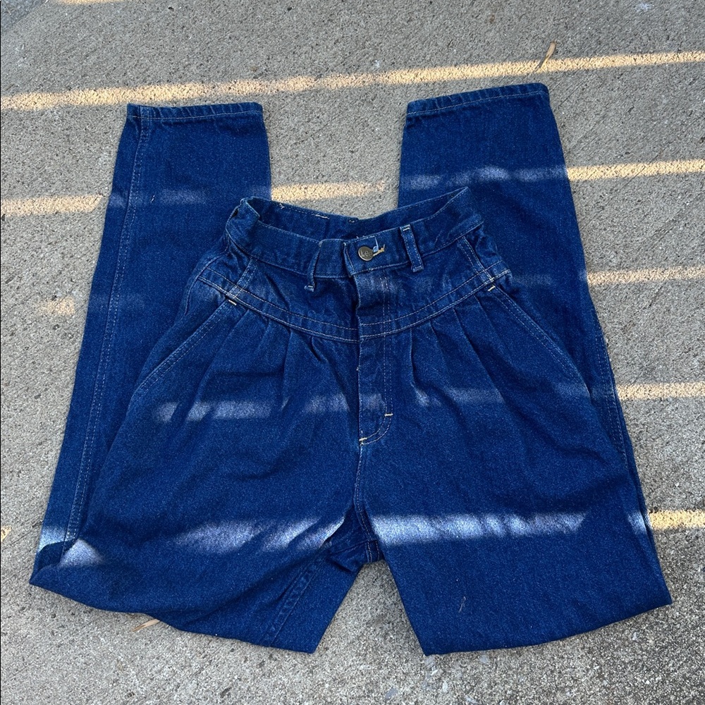Vintage High-Waisted Lee Pleated Blue Jeans - Picture 3 of 6